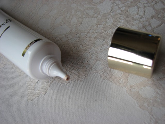 YSL BB Creme in Clear Review Swatch
