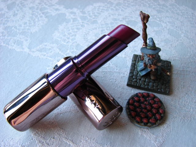 Urban Decay Revolution LIpstick in Venom Review and Swatches