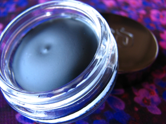 Urban Decay Super Saturated Cream Eyeliner in Perversion review and swatches